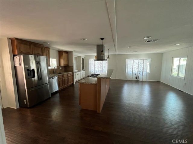 3945 Bradford 49, La Verne, CA 91750