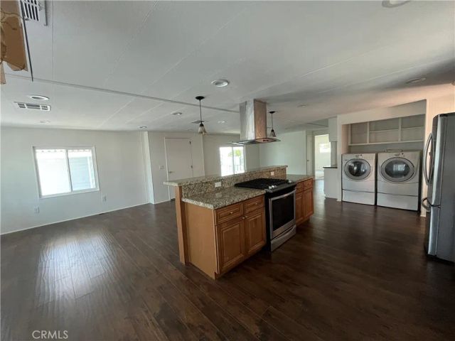3945 Bradford 49, La Verne, CA 91750