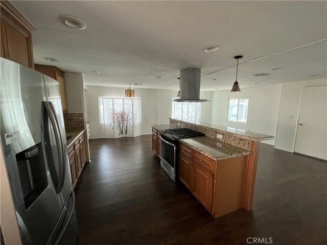 3945 Bradford 49, La Verne, CA 91750
