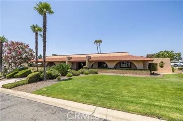 3945 Bradford 49, La Verne, CA 91750
