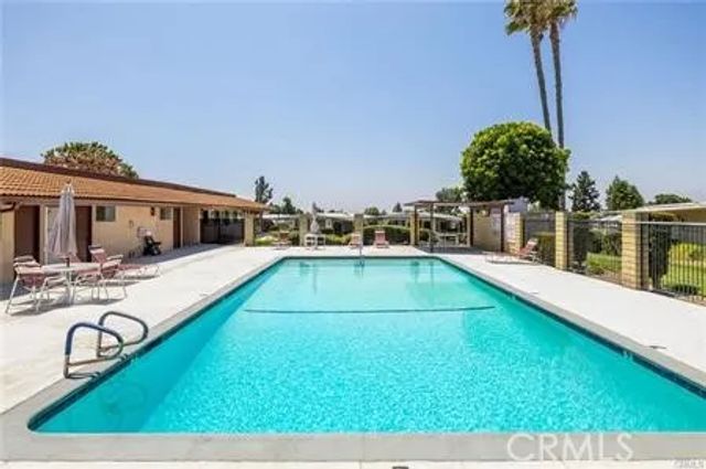 3945 Bradford 49, La Verne, CA 91750