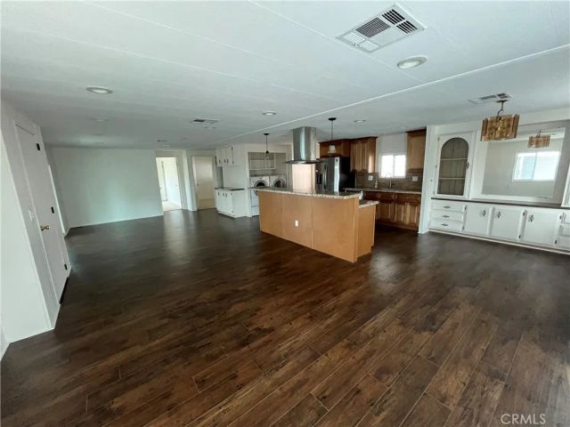 3945 Bradford 49, La Verne, CA 91750