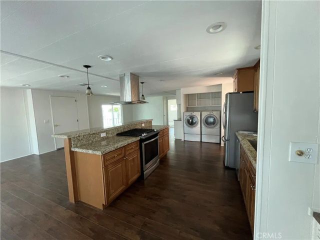 3945 Bradford 49, La Verne, CA 91750
