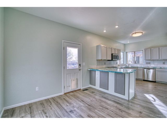 4572 Hayler Ave, Loveland, CO 80538