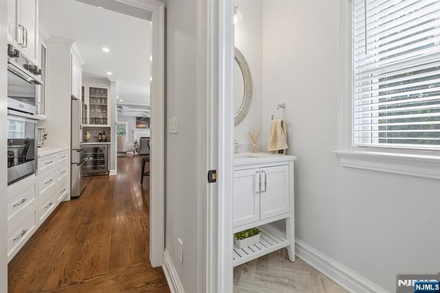 2 Weimer Court, Allendale, NJ 07401