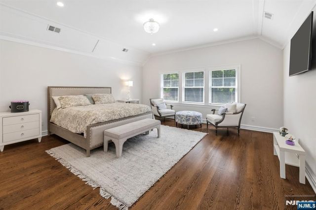 2 Weimer Court, Allendale, NJ 07401