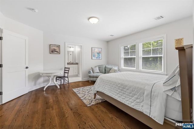 2 Weimer Court, Allendale, NJ 07401