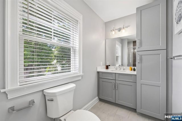 2 Weimer Court, Allendale, NJ 07401