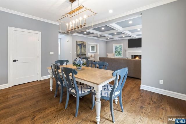 2 Weimer Court, Allendale, NJ 07401
