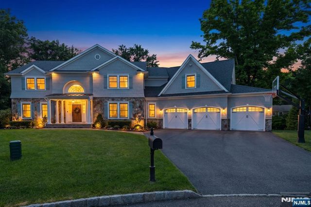 2 Weimer Court, Allendale, NJ 07401