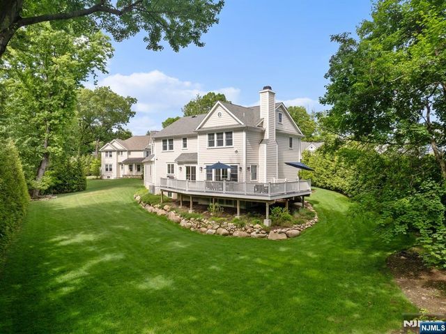 2 Weimer Court, Allendale, NJ 07401