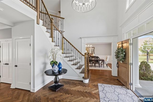 2 Weimer Court, Allendale, NJ 07401