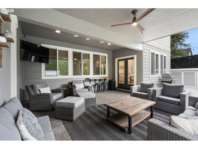 19329 Se 14TH Way, Camas, WA 98607