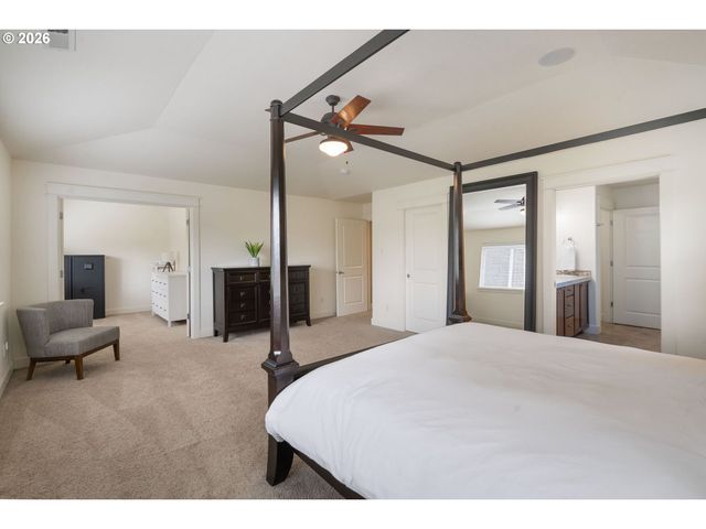 19329 Se 14TH Way, Camas, WA 98607