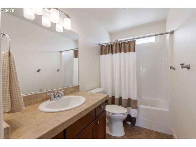 19329 Se 14TH Way, Camas, WA 98607