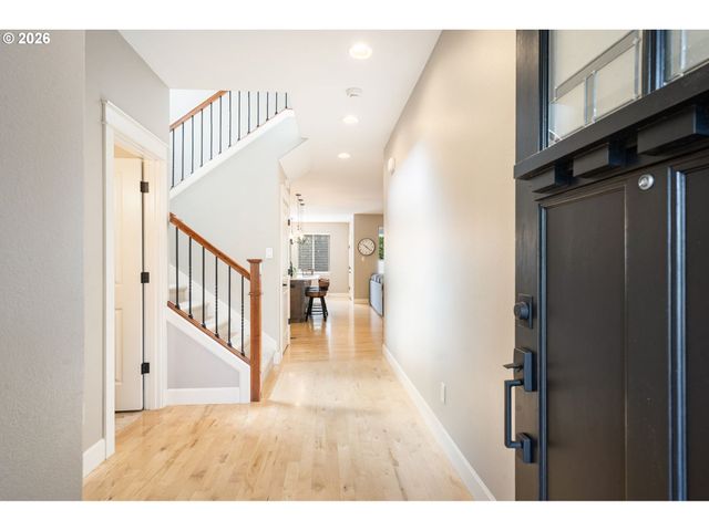 19329 Se 14TH Way, Camas, WA 98607