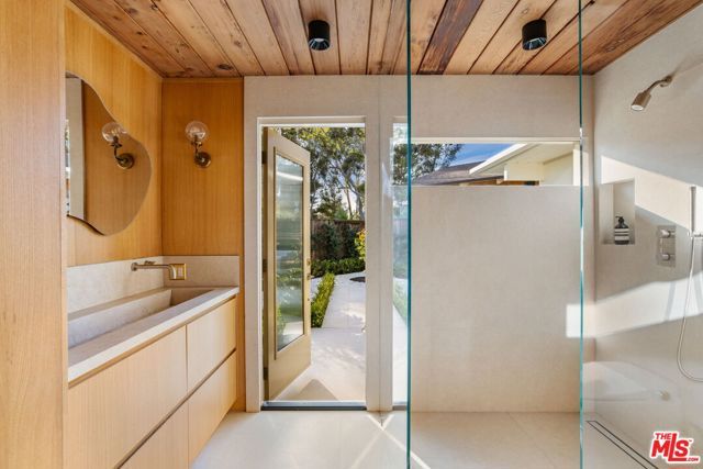 1407 Ellsworth Court, Thousand Oaks, CA 91360