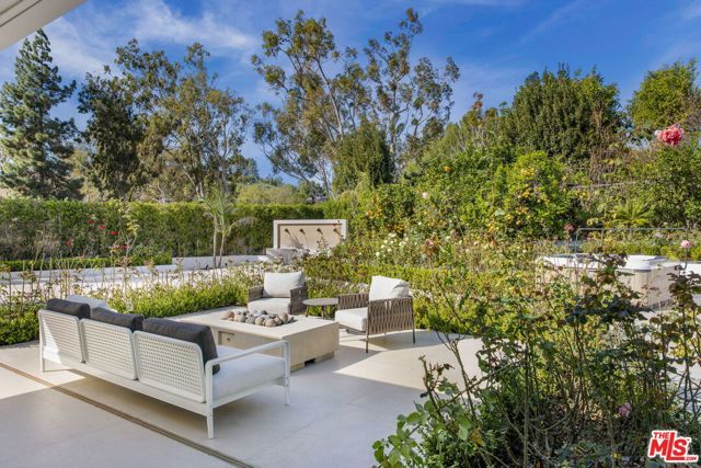 1407 Ellsworth Court, Thousand Oaks, CA 91360