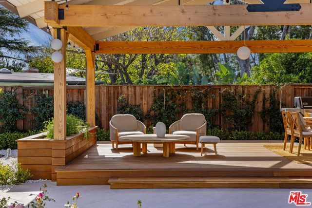 1407 Ellsworth Court, Thousand Oaks, CA 91360