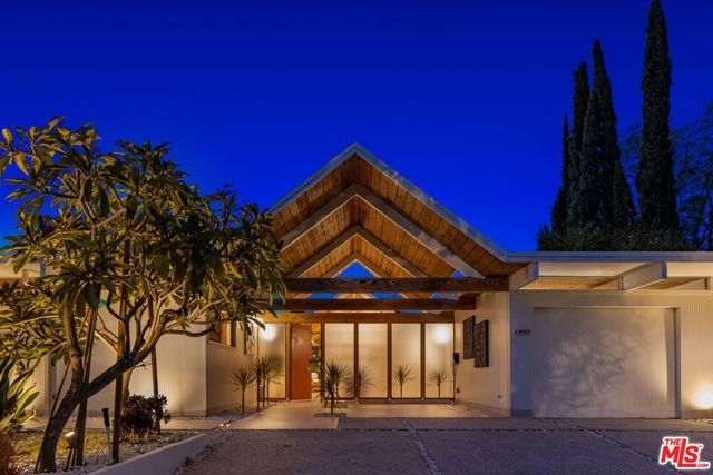 1407 Ellsworth Court, Thousand Oaks, CA 91360