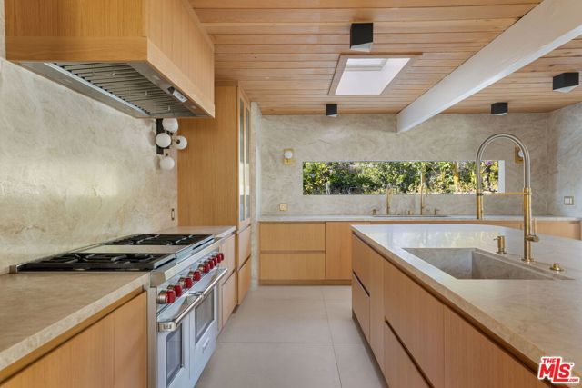 1407 Ellsworth Court, Thousand Oaks, CA 91360