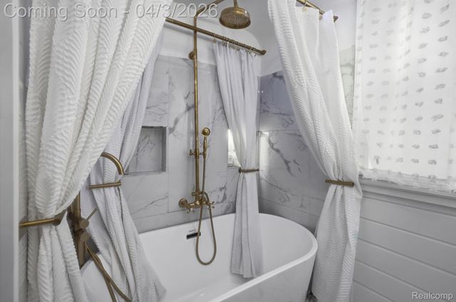 17132 Greenlawn Street, Detroit, MI 48221