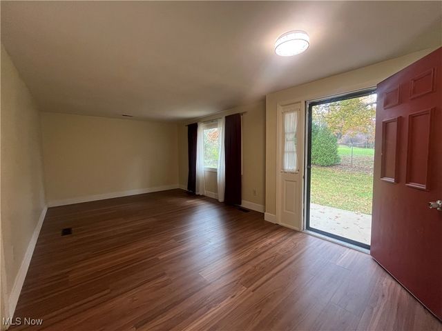 7915 East Pike, Norwich, OH 43767