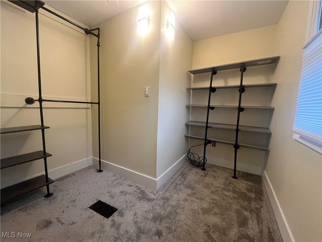 7915 East Pike, Norwich, OH 43767