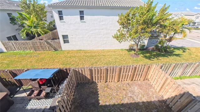 1114 SE 27th Terrace ., Homestead, FL 33035