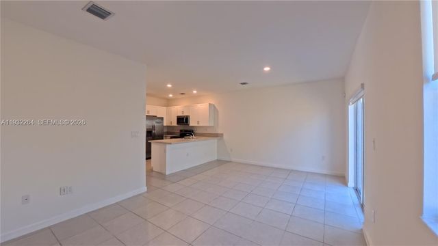 1114 SE 27th Terrace ., Homestead, FL 33035