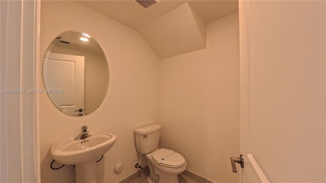 1114 SE 27th Terrace ., Homestead, FL 33035