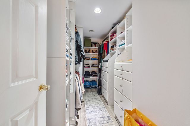 320 Pochet Lane, Schaumburg, IL 60193