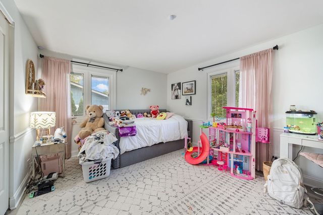 320 Pochet Lane, Schaumburg, IL 60193