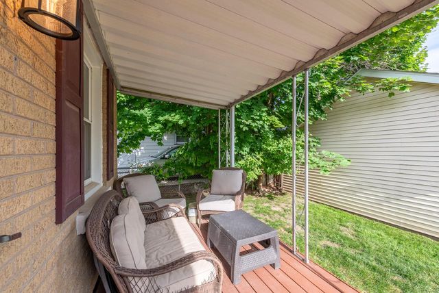 7005 40th AVENUE, Kenosha, WI 53142