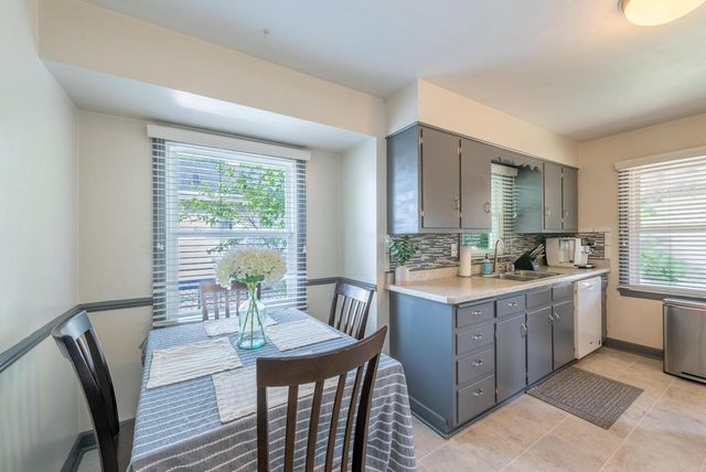 7005 40th AVENUE, Kenosha, WI 53142