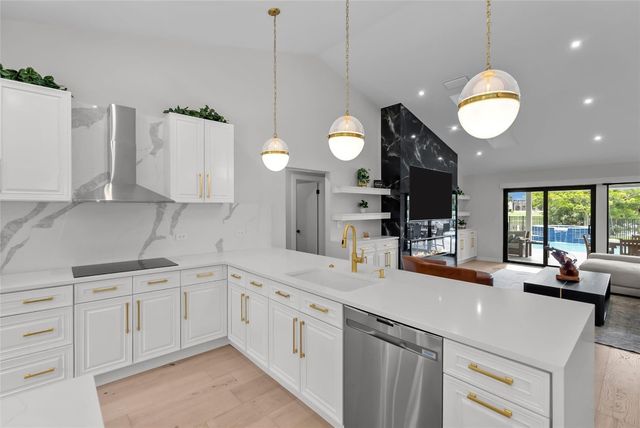 8611 Gullane Court, Palm Beach Gardens, FL 33412