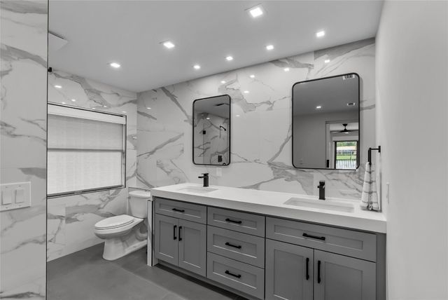 8611 Gullane Court, Palm Beach Gardens, FL 33412