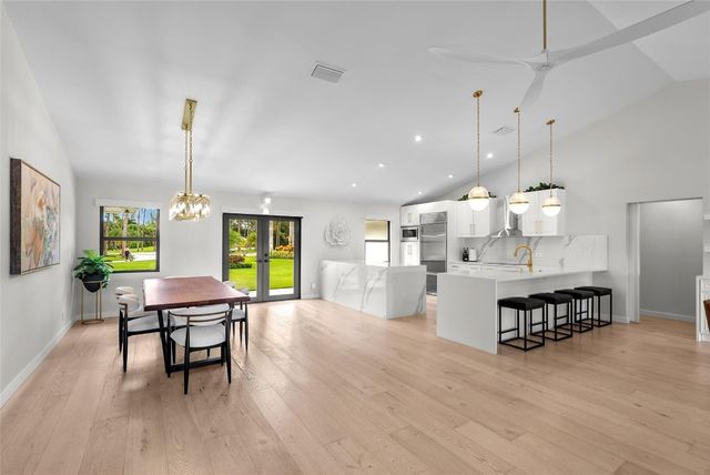 8611 Gullane Court, Palm Beach Gardens, FL 33412