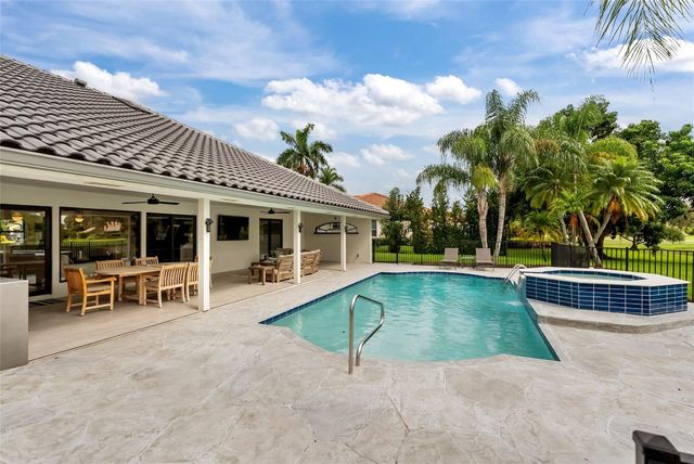 8611 Gullane Court, Palm Beach Gardens, FL 33412