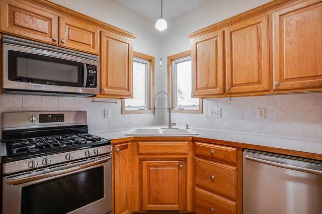 10118 W Bella Vista Ct, Wichita, KS 67212