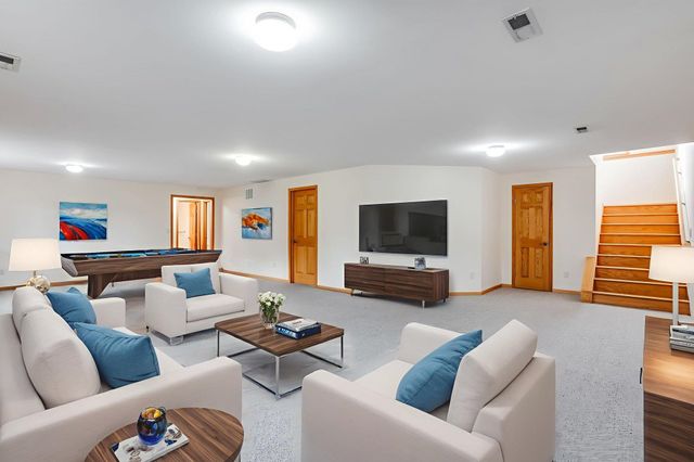 10118 W Bella Vista Ct, Wichita, KS 67212