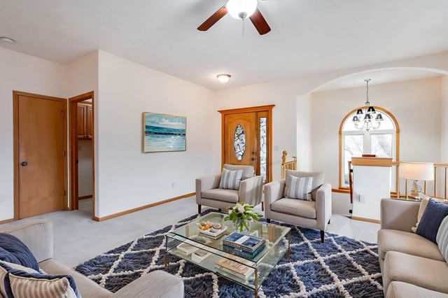 10118 W Bella Vista Ct, Wichita, KS 67212