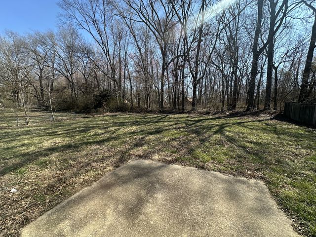 549 Donna Dr, Clarksville, TN 37042