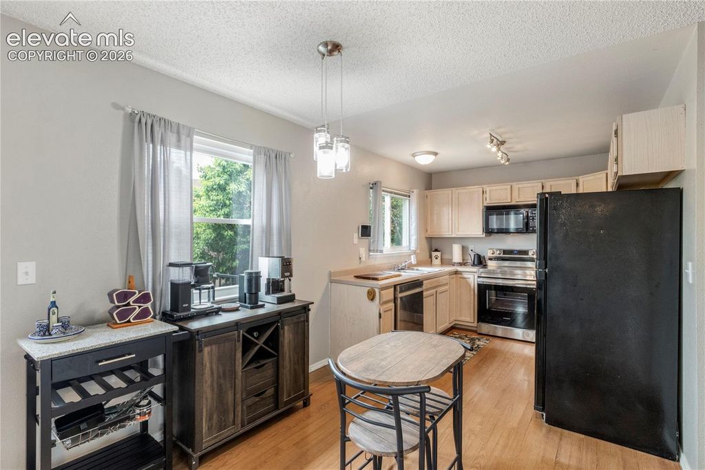 4660 Badlands Court, Colorado Springs, CO 80922 — photo 3