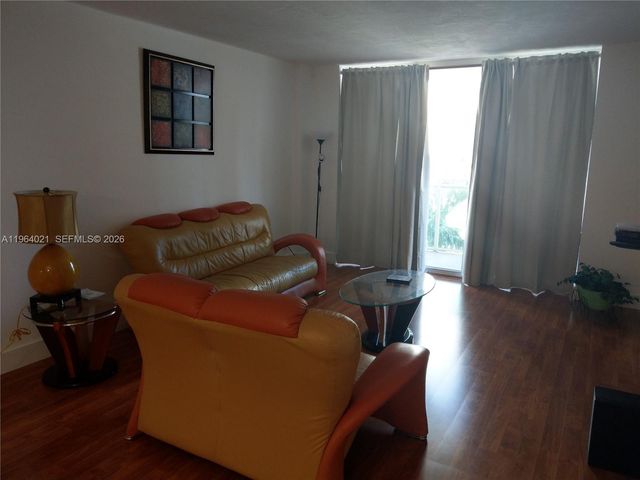 3000 S Ocean Dr 210, Hollywood, FL 33019