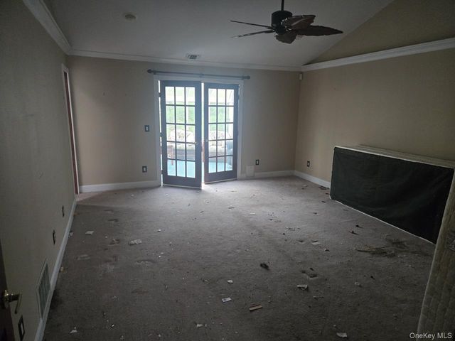 25 Pinecone Lane, Islandia, NY 11749