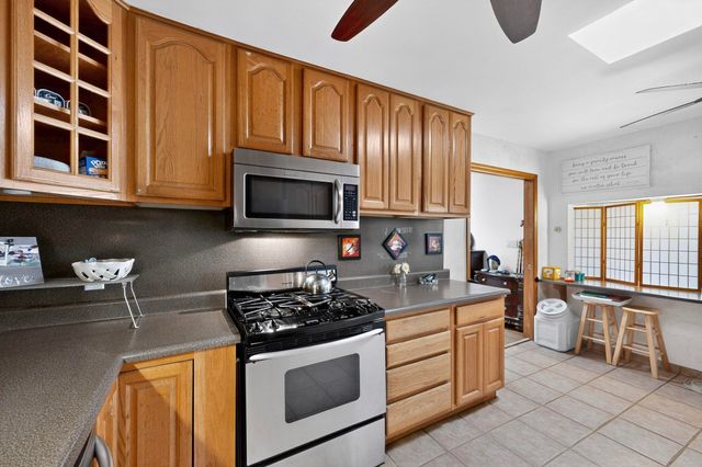 7126 CECILIA Drive SW, Albuquerque, NM 87105