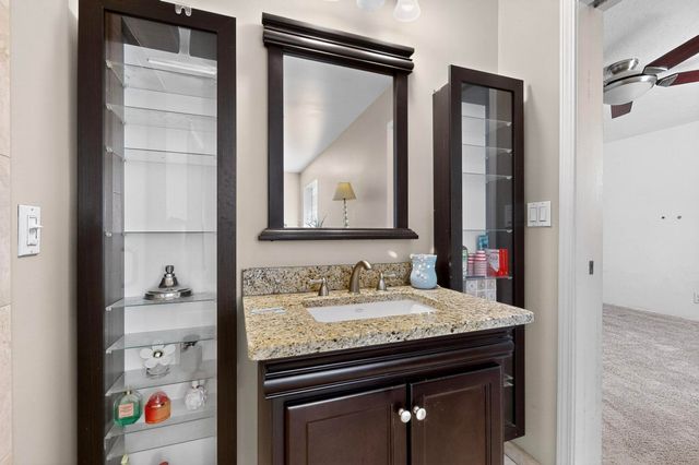 7126 CECILIA Drive SW, Albuquerque, NM 87105