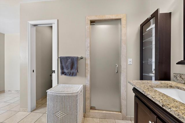 7126 CECILIA Drive SW, Albuquerque, NM 87105