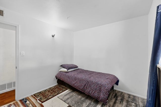 7126 CECILIA Drive SW, Albuquerque, NM 87105